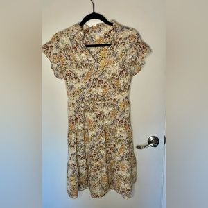 Montreal tan floral print dress size M